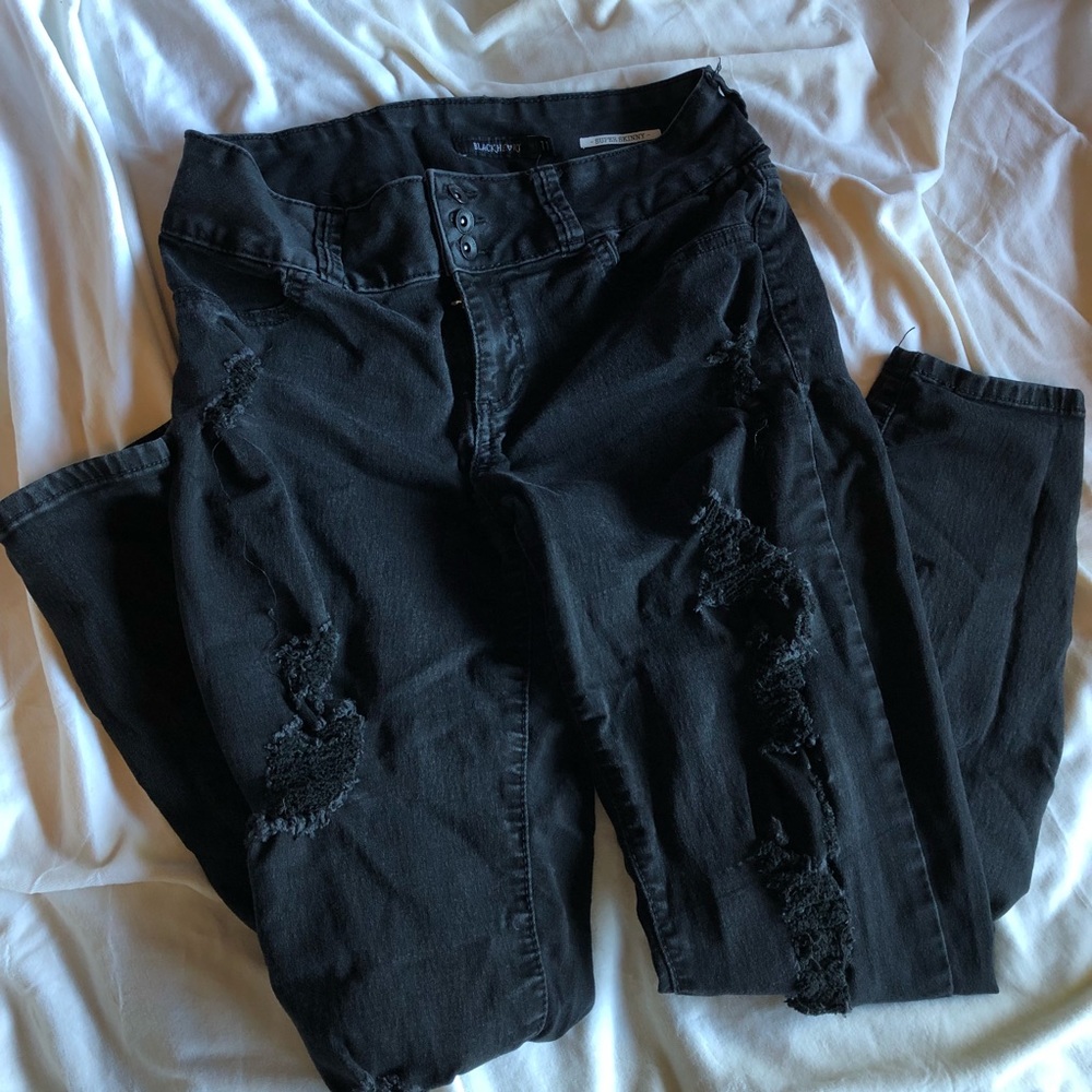 🖤BLACKHEART Hot Topic Distressed Skinny Jeans🖤